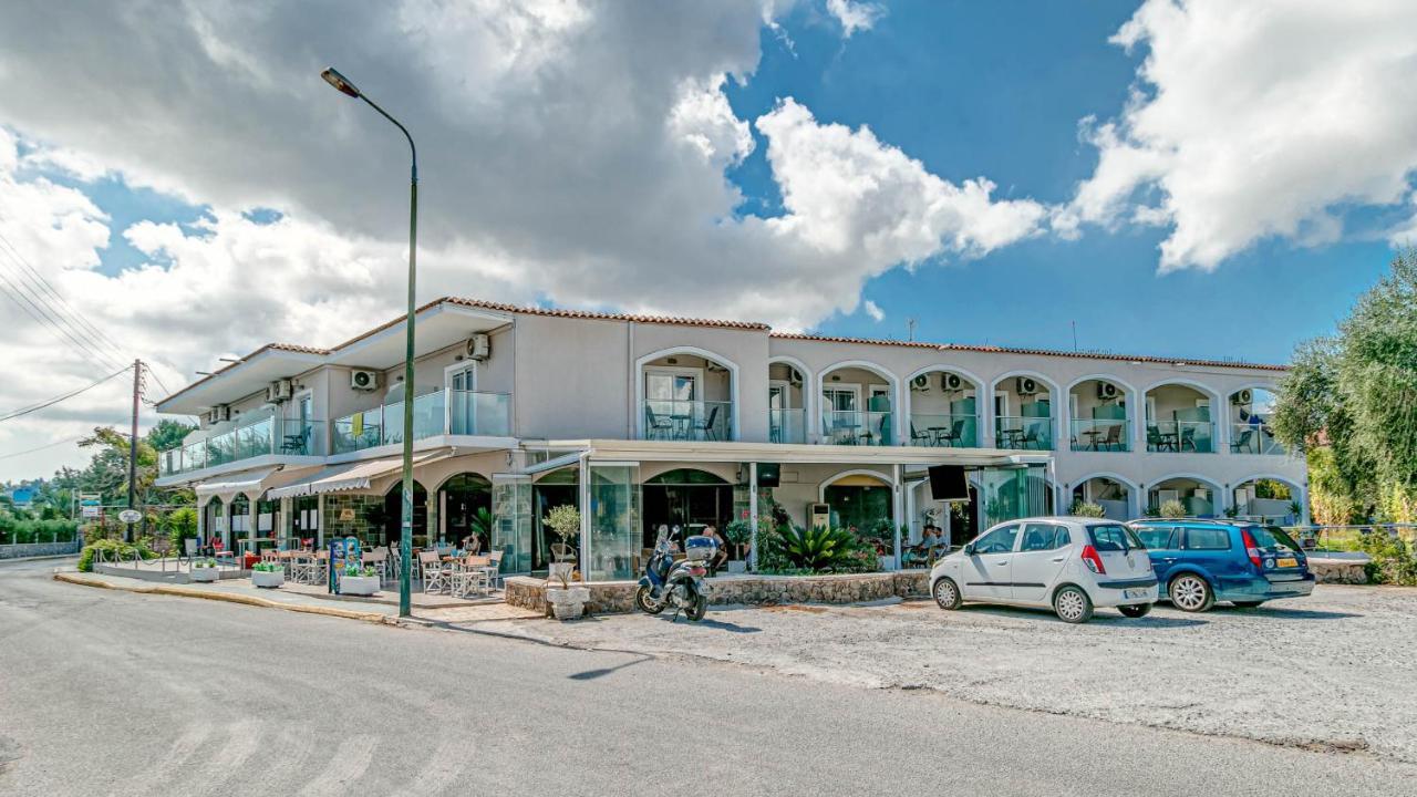 Porto Marina Aparthotel Gouvia Exteriör bild