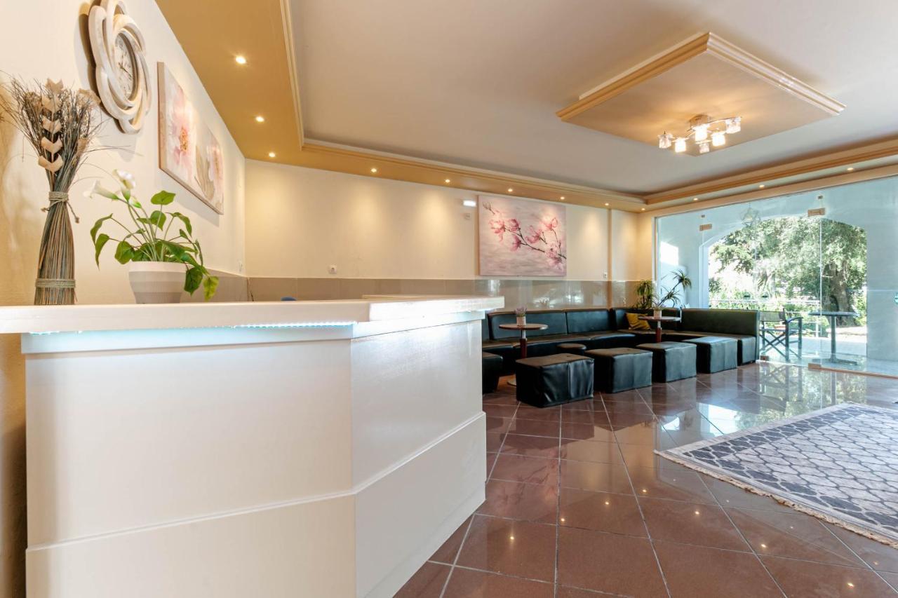 Porto Marina Aparthotel Gouvia Exteriör bild